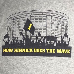 U of Iowa “How Kinnick Does the Wave” Ladies Tee L